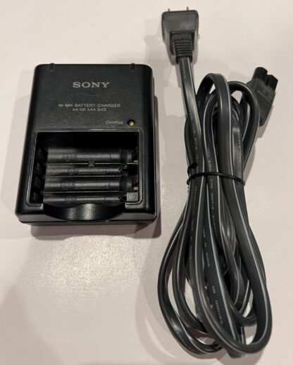 Genuine Sony BC-CS2A Battery Charger For Rechargeable AA & AAA Batteries