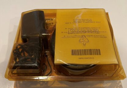 MOTOROLA NTN8103A Desktop Rapid Charger - Image 5