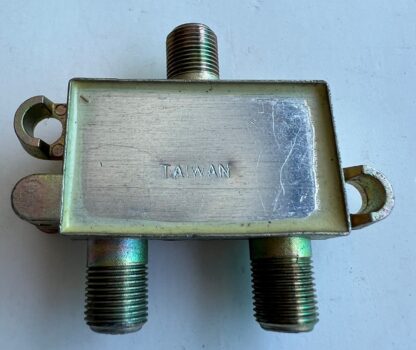 LOT OF 2  DSU-2 5-900MHz 3-way Diecast Sat Cable TV U/V/FM Splitter Tru-Spec - Image 2