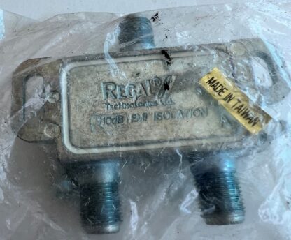 New Lot Of 2  Regal  RHFS-2PB  5-2300MHz  All Port Power Pass 2-Way Splitter - Image 2