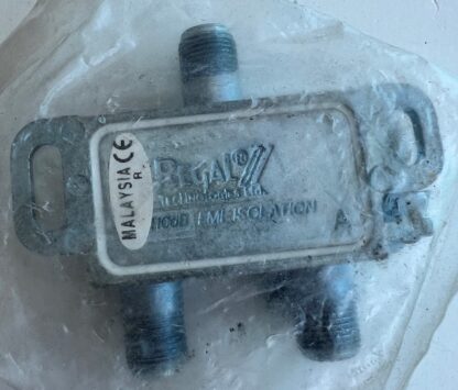 Lot Of 2 NEW  Regal  GRS2DGH  5-1000MHz  110dB EMI Isolation 2-Way Splitter - Image 4