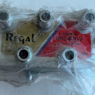 Lot Of 2  NEW  Regal  GRS4DGV  5-1000MHz   7dB  4-Way Splitter