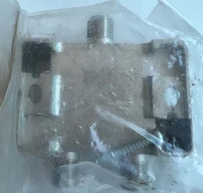 Lot Of 3   NEW  DLS-772   10-2150MHz  Power Pass 2 Way Splitter - Image 2