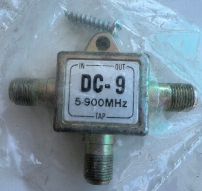LOT OF 2  NEW   DC-9   5-900MHz   2-Way  Sat Cable TV   Splitter