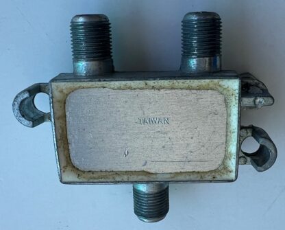 LOT OF 2 DISH DTV 2 WAY WIDE BAND SPLITTER HIGH FREQUENCY 5-2050 MHZ HDCS-16 - Image 2
