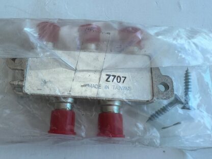 LOT OF 2 NEW Giantex DC-1408  5–2000MHz 4-Way Splitter - Image 3