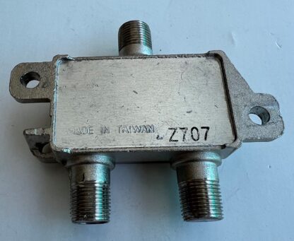 LOT OF 2  Giantex DC-1204   5-2000MHz  2-Way  Sat Cable TV  Splitter - Image 2