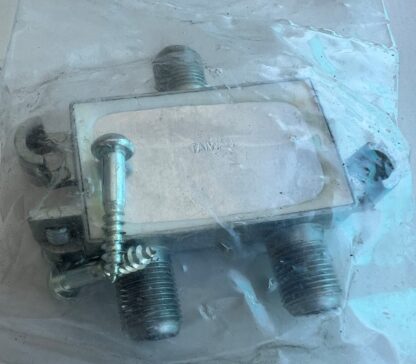 LOT OF 2  NEW Holland HDCS-24  5-2050MHz  Diecast Sat Cable TV  Splitter - Image 3
