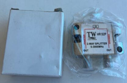 TW HR S2P  5-3000MHz 2 Way Splitter For Use With Satellite or Cable TV - NEW