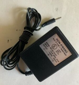 Hon-Kwang D6-10-07 Plug In Class 2 Transformer 120V 60Hz 25W in, 18VDC 250mA out